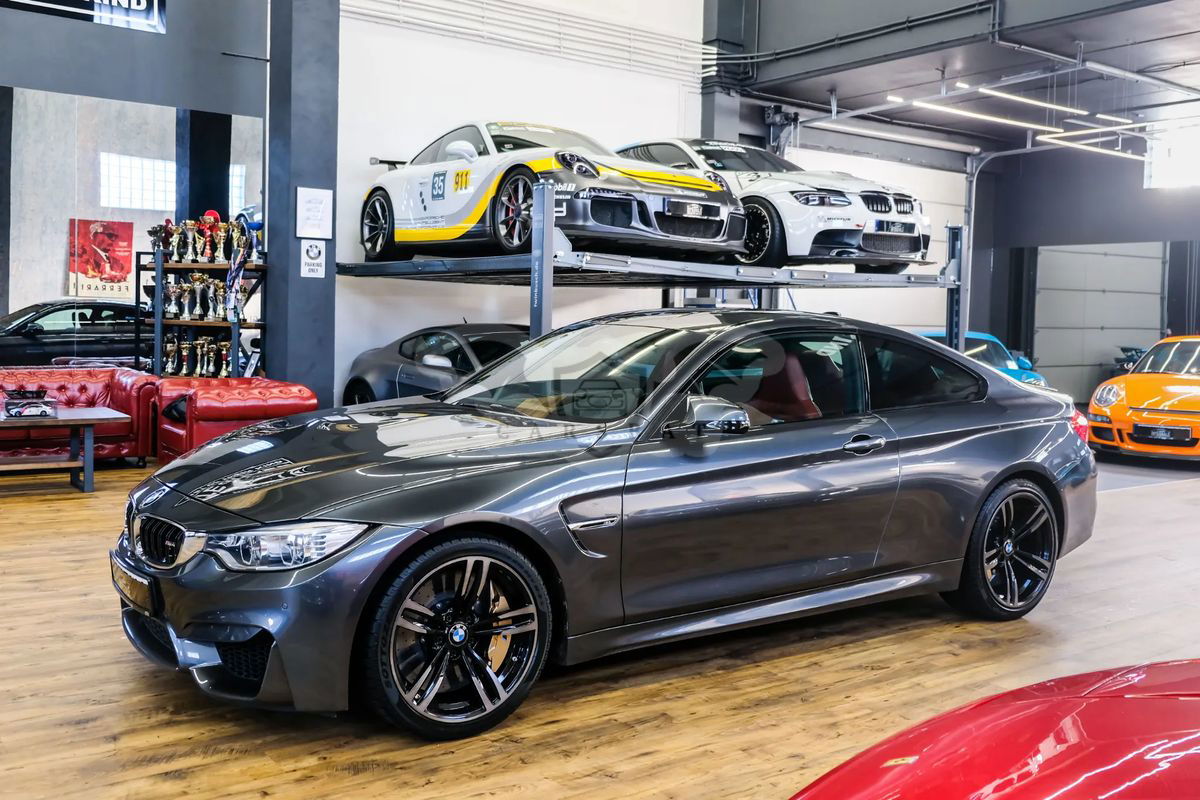 BMW M4 DKG 2014