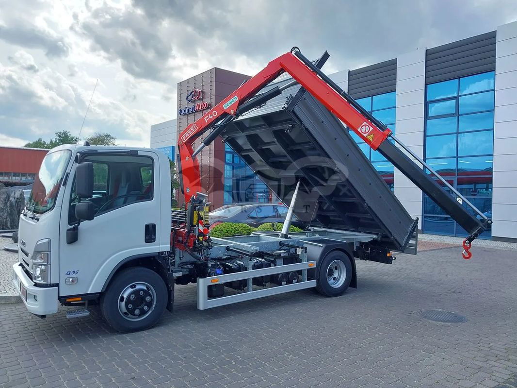 Isuzu Q95 2023