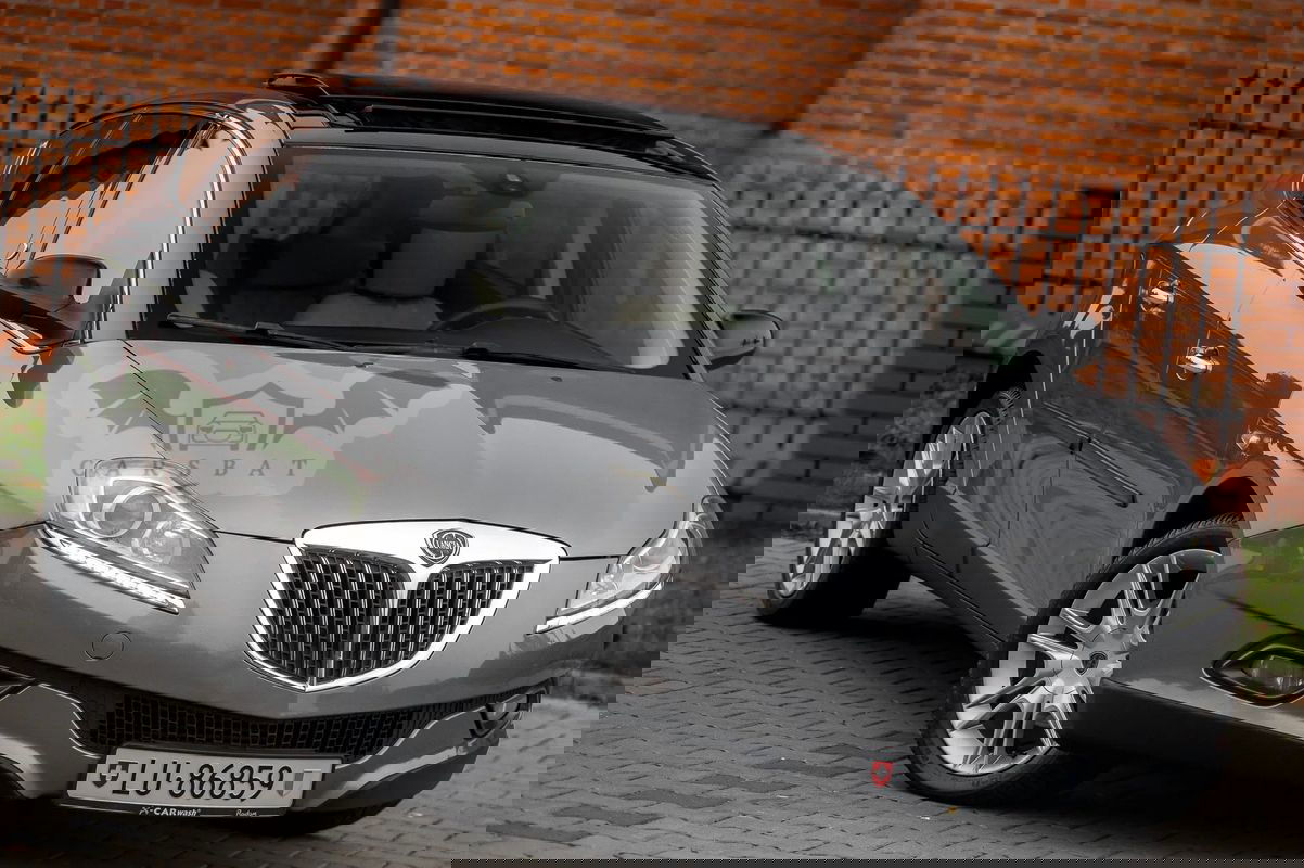 Lancia Delta 2009