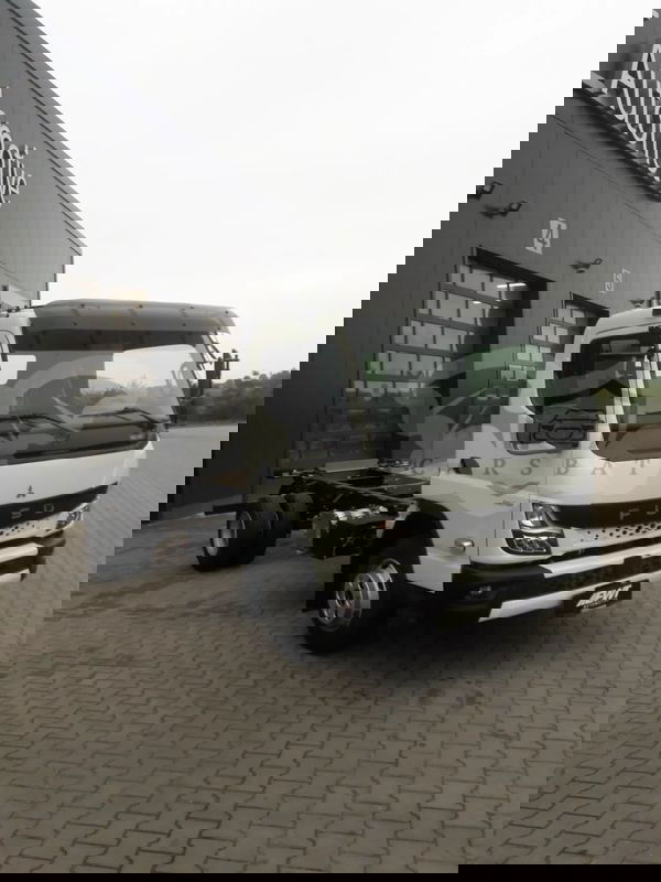 Mitsubishi Fuso Canter 2024