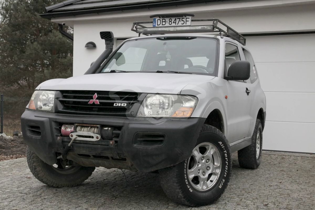 Mitsubishi Pajero III 2000