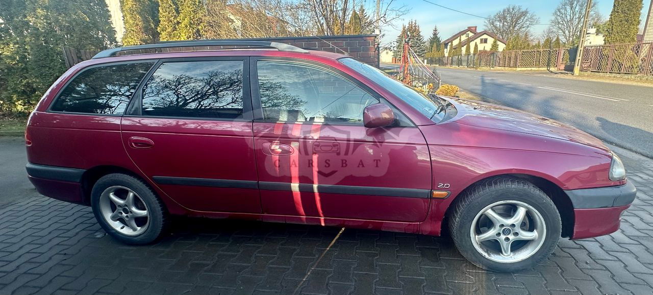 Toyota Avensis I 2.0 Sol 1998