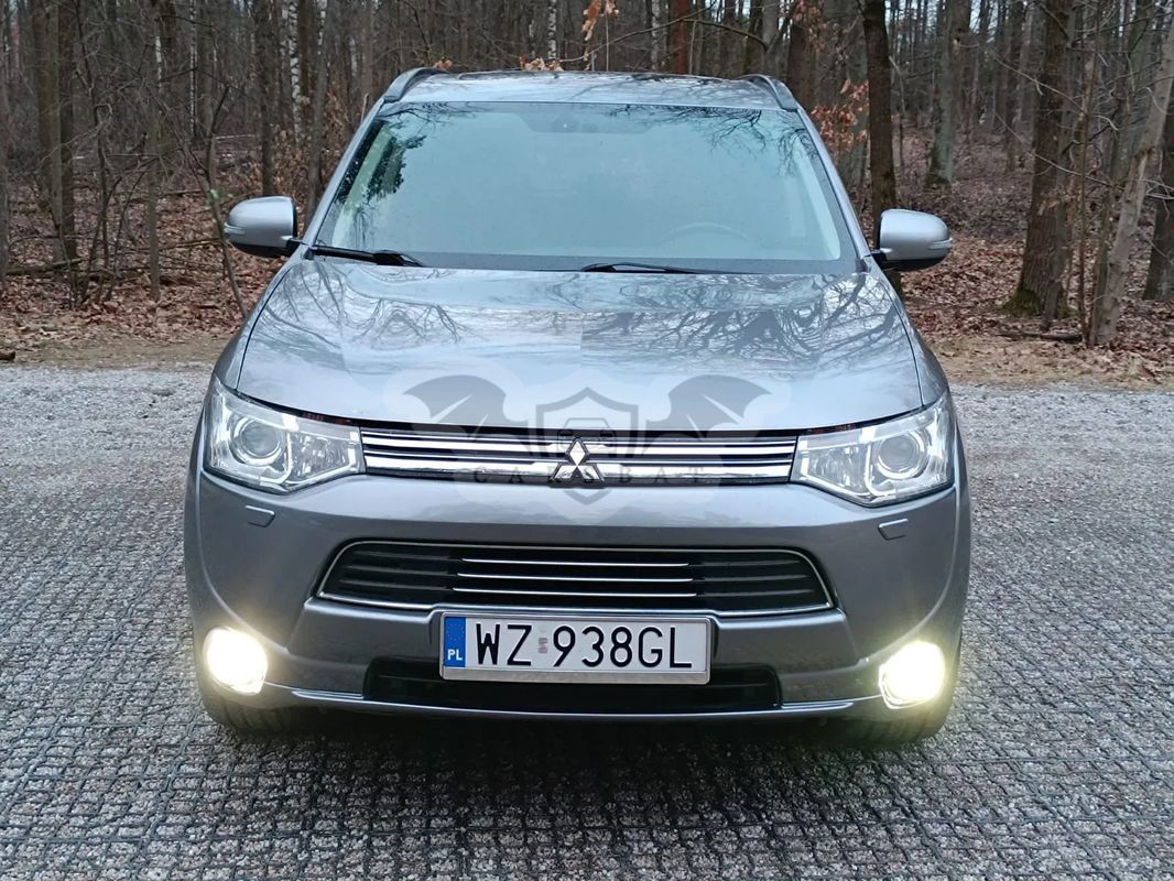 Mitsubishi Outlander III 2.0 4WD Plug-In Hybrid 2014