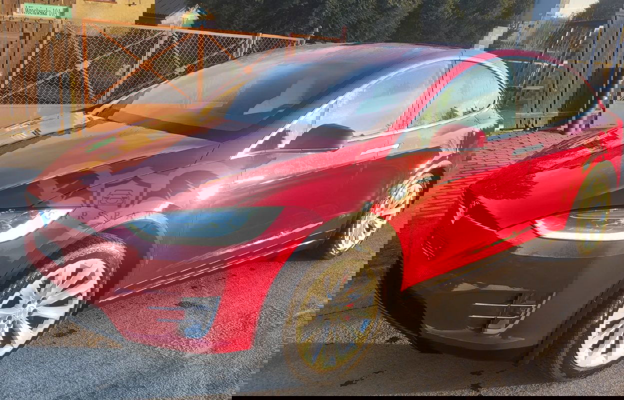 Tesla Model X Performance 2016