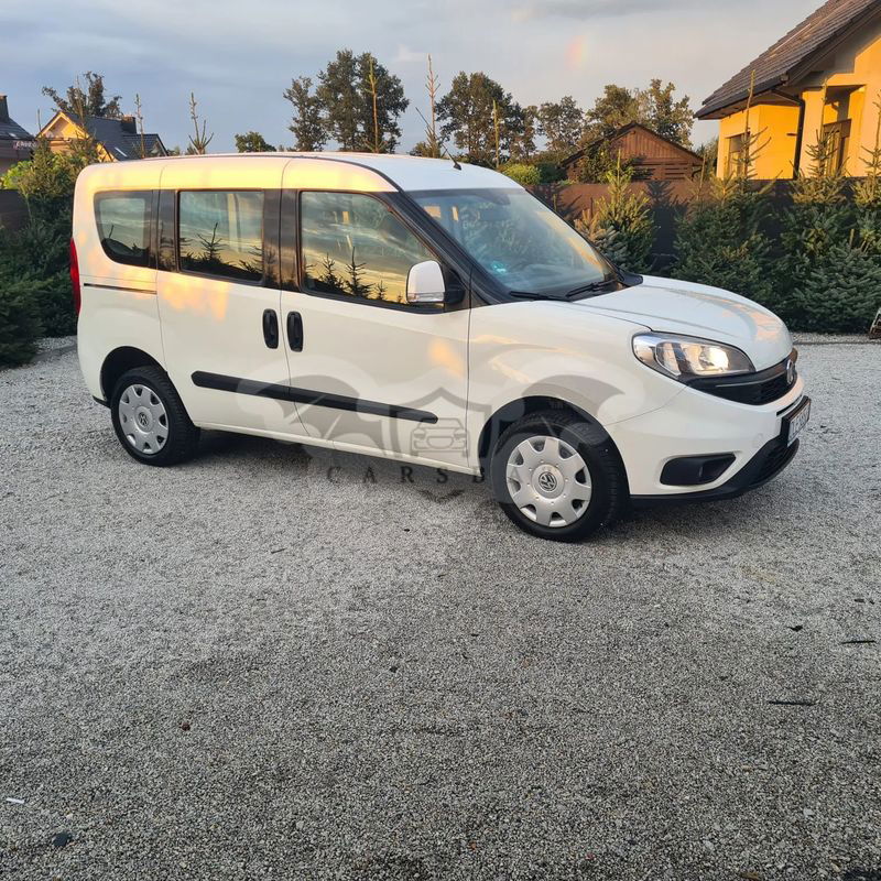 Fiat Doblo II 1.6 16V Multijet Lounge 2016
