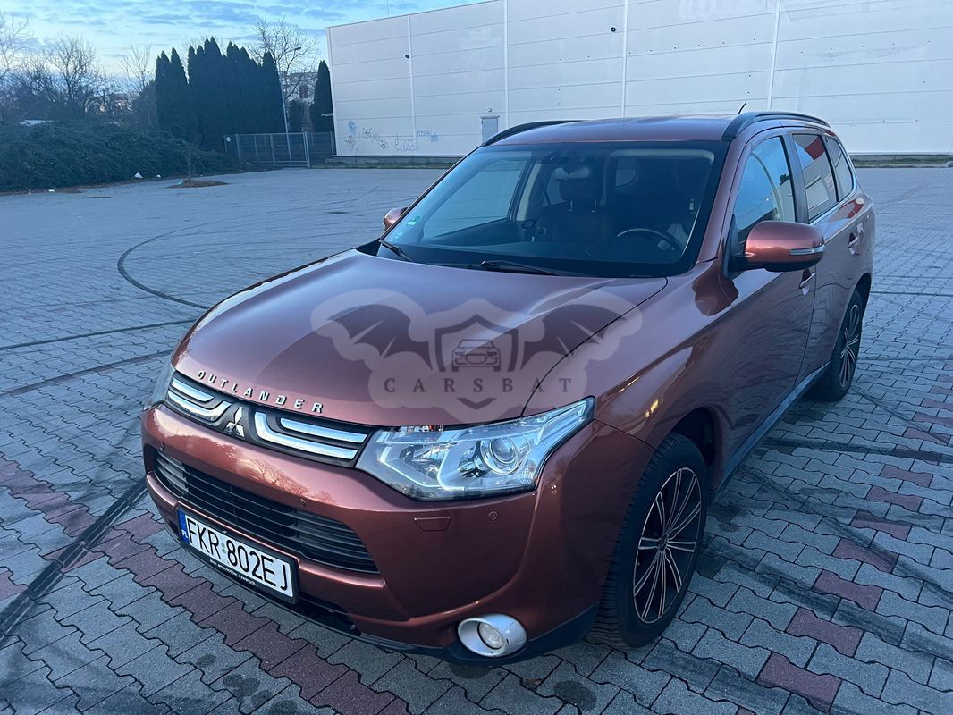 Mitsubishi Outlander III 2.2 DID Intense 2012