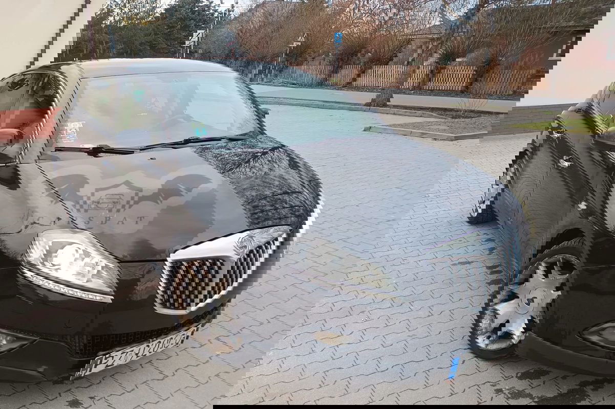 Lancia Delta 1.6 MJ Oro 2012
