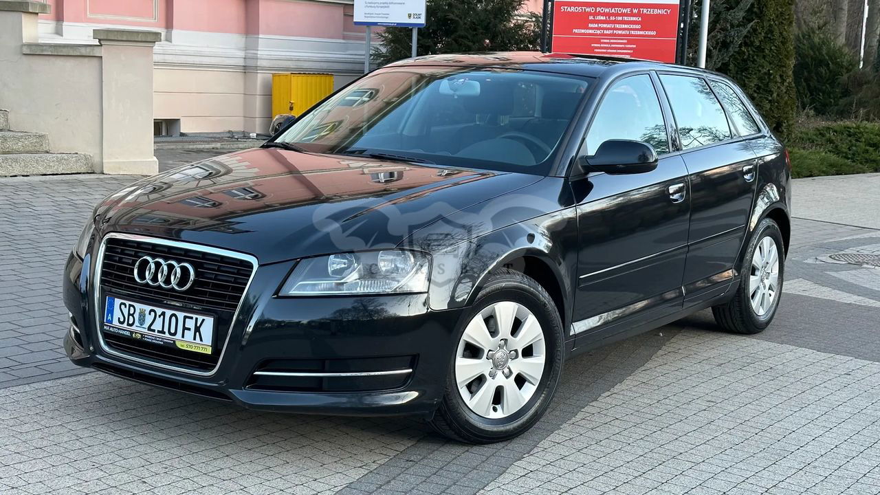 Audi A3 8P 1.6 TDI Sportback DPF Attraction 2010