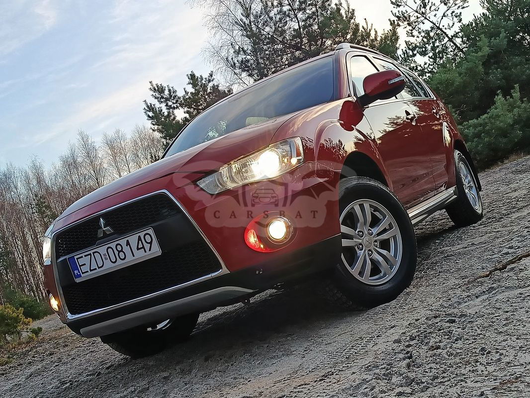 Mitsubishi Outlander II 2.0 Intense + NAVI 2WD EU5 2012