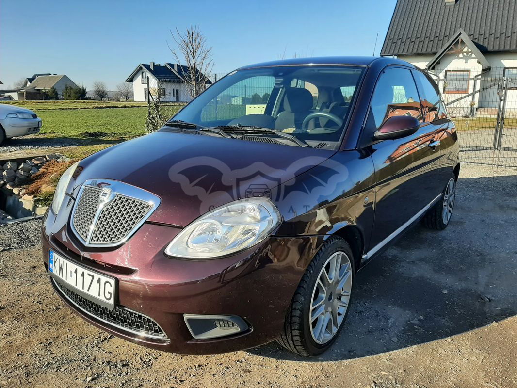 Lancia Ypsilon 1.4 8V Platino (4 os.) 2007