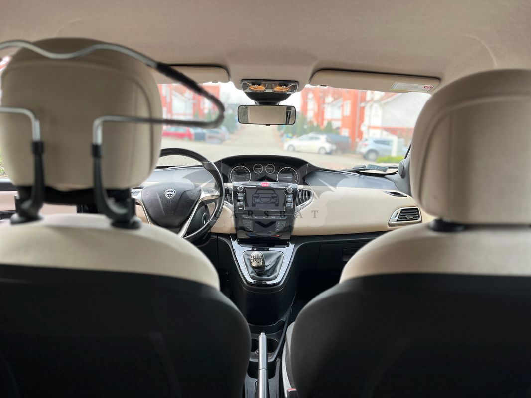 Lancia Ypsilon 1.2 8V Gold 2012