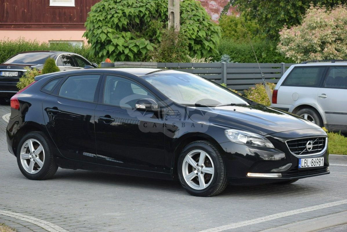 Volvo V40 II 2013