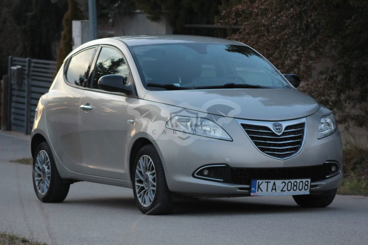 Lancia Ypsilon 0.9 Platinum S&S 2011