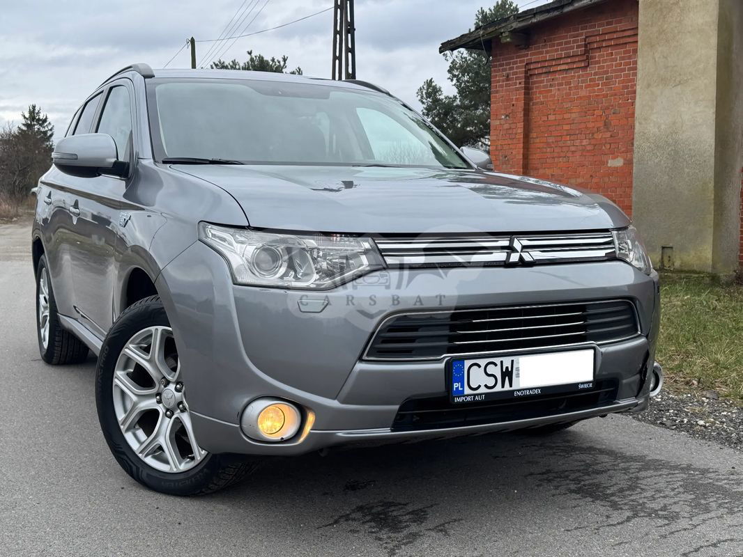 Mitsubishi Outlander III 2013