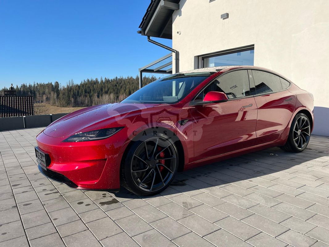 Tesla Model 3 Allradantrieb Dual Motor Performance 2024