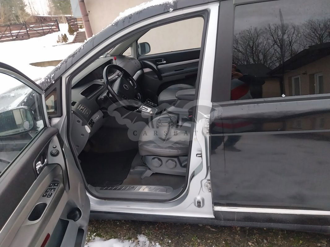 Ssangyong / KG Mobility Rodius 270 Xdi Elite 2006