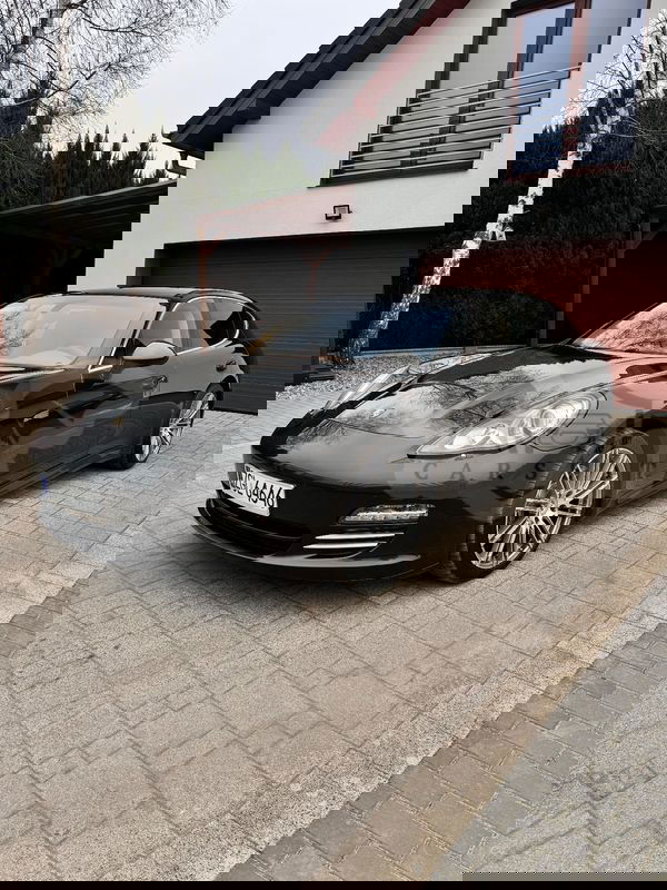Porsche Panamera 4S 2010