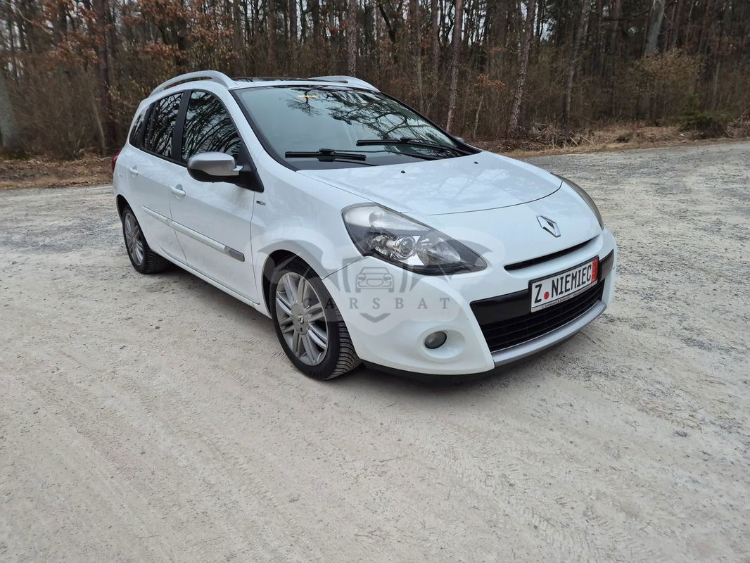 Renault Clio III TCe 100 Grandtour nightDay 2012