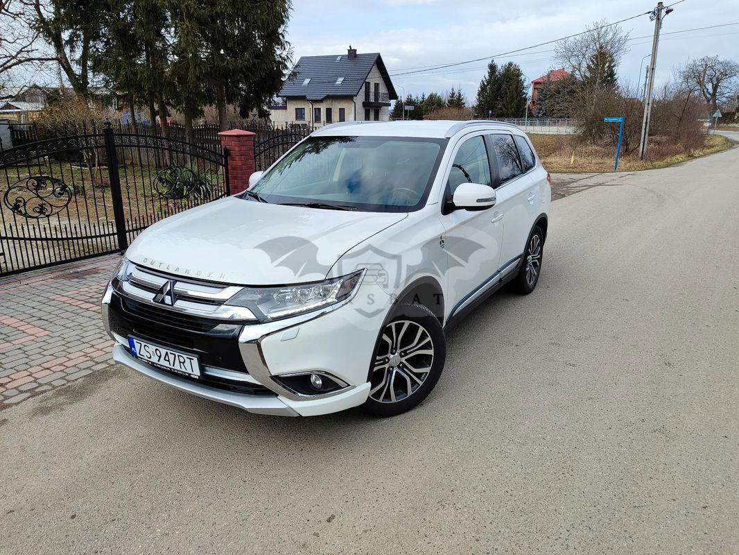 Mitsubishi Outlander III 2.0 Instyle Navi 4WD CVT 2016