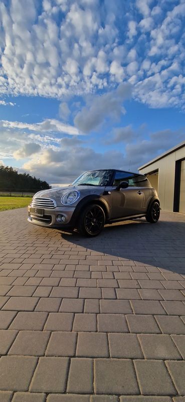 Mini Cooper Standard 2012