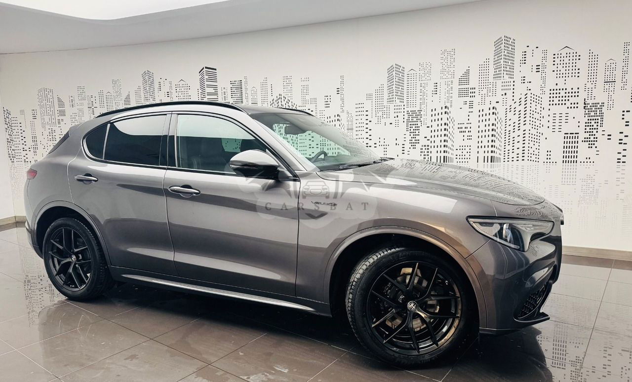Alfa Romeo Stelvio 2021