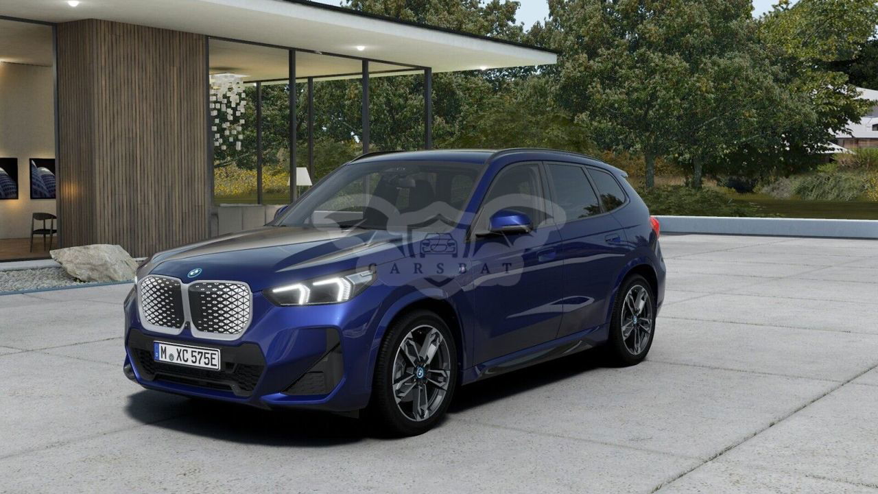 BMW iX1 2025
