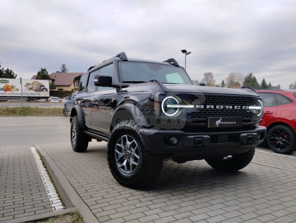 Ford Bronco 2024