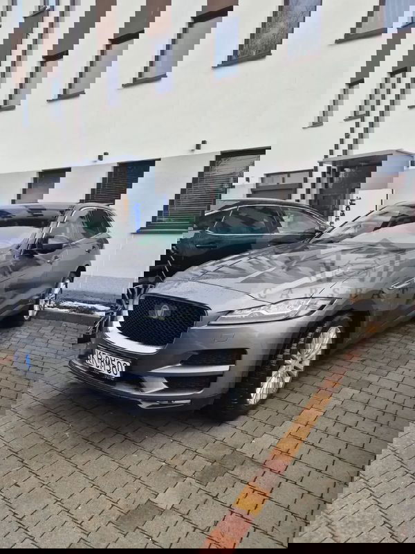 Jaguar F-Pace 2016
