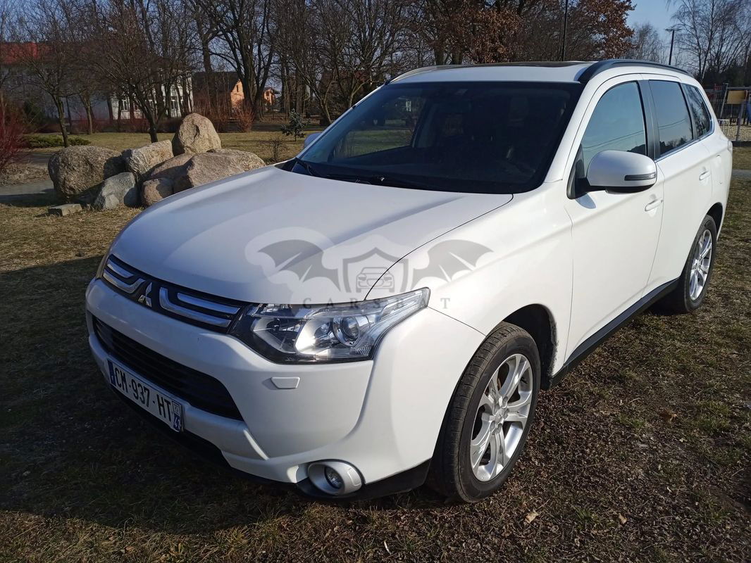 Mitsubishi Outlander III 2.2 DI-D 4WD Diamant Edition 2012