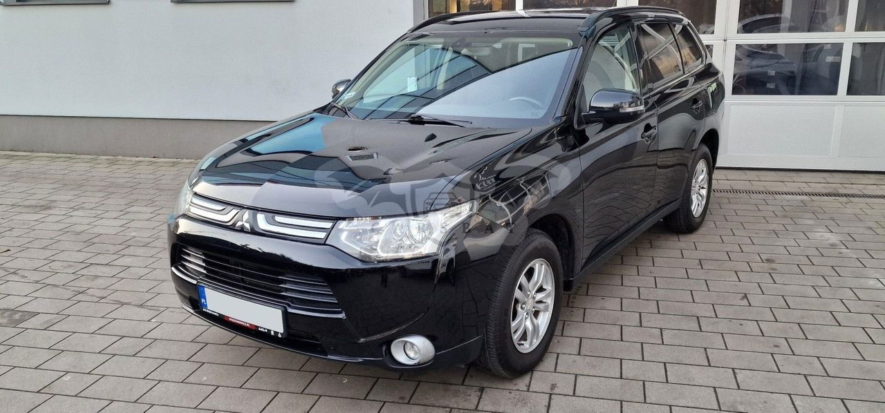 Mitsubishi Outlander II 2.0 Intense 2012