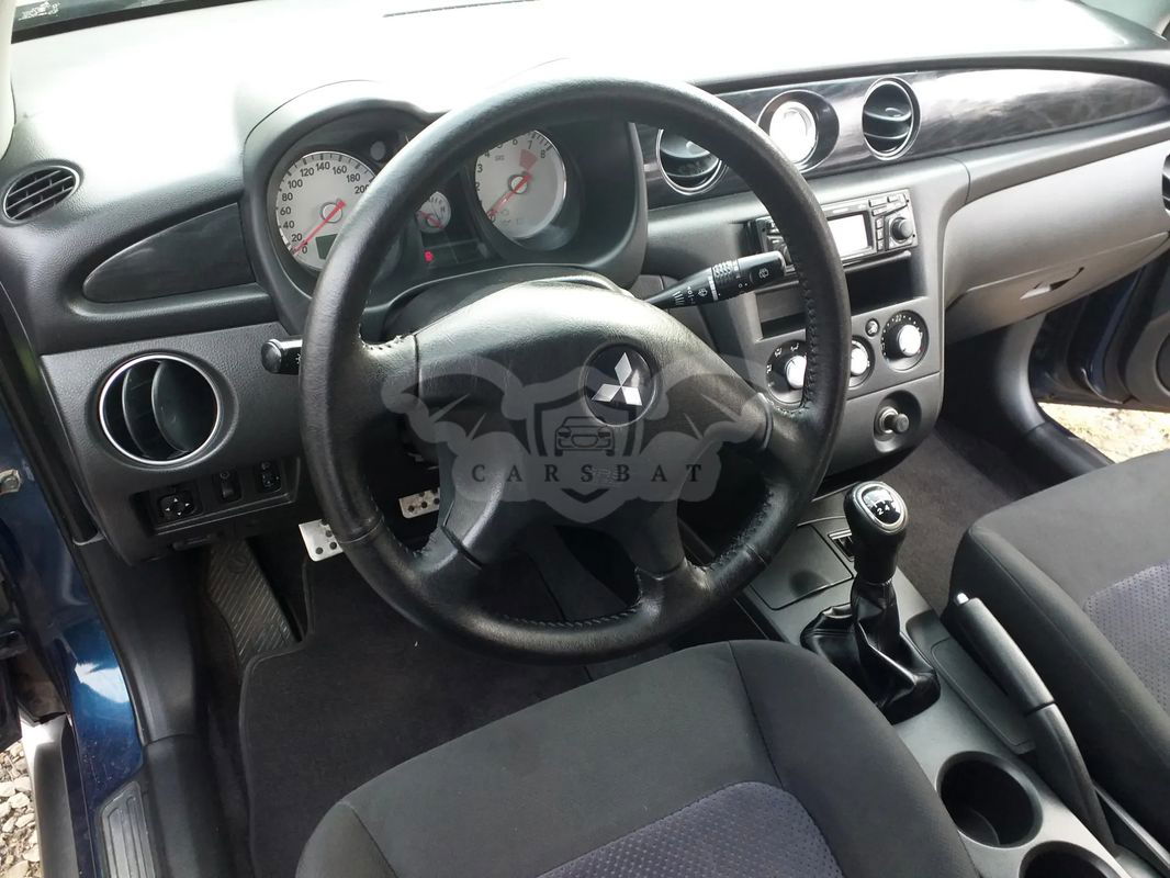 Mitsubishi Outlander I 2.4 4WD Intense 2004