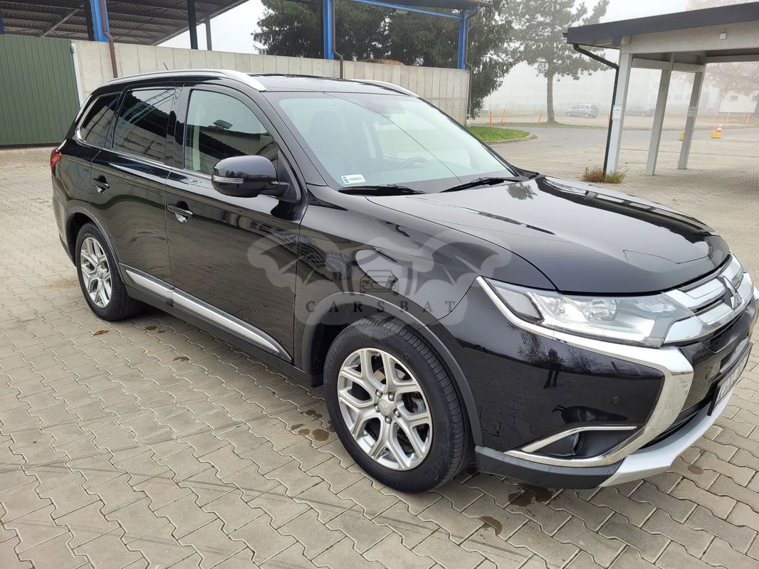 Mitsubishi Outlander III 2.0 Intense + Navi 4WD CVT 2016