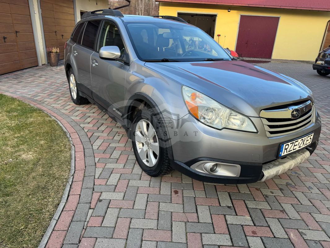 Subaru Outback IV 2011
