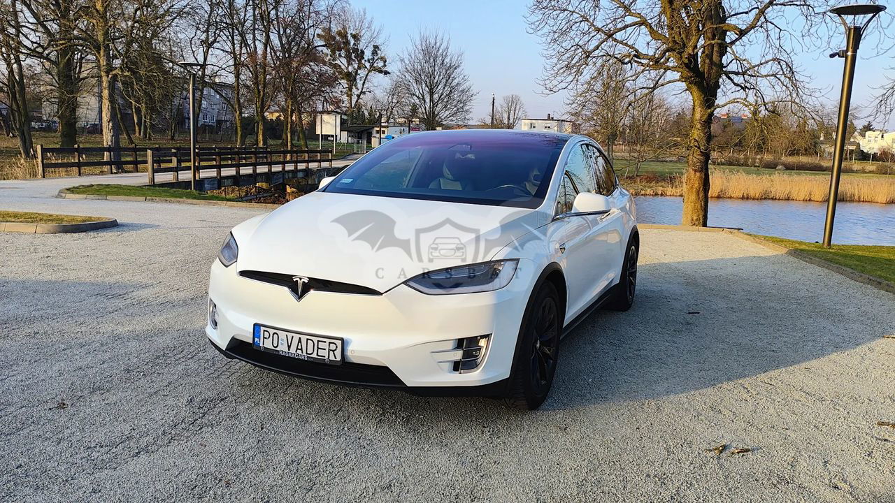 Tesla Model X 90 D 2016