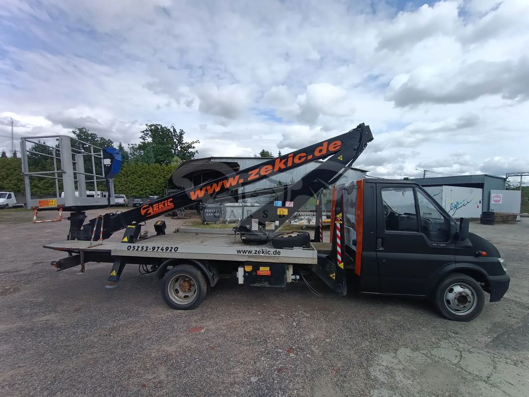 Ford Transit 2004