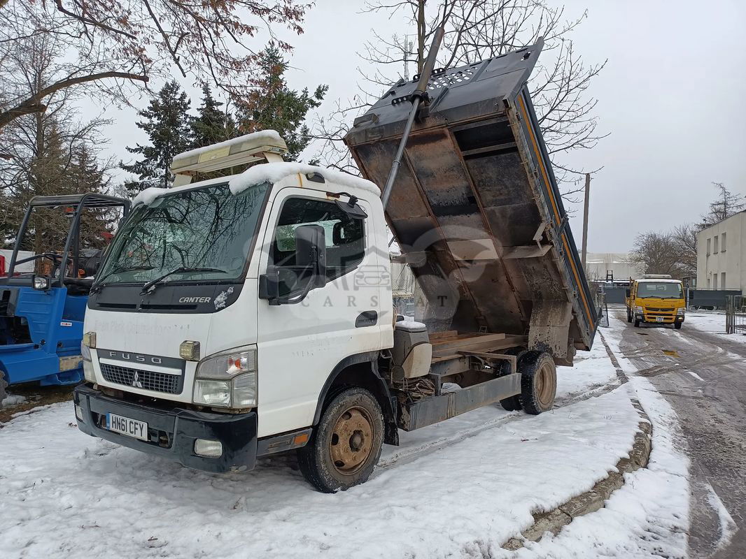 Mitsubishi Fuso Canter 2011