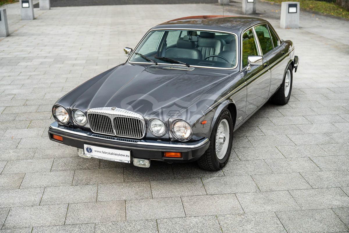 Jaguar Daimler Double Six 5.3i 1990