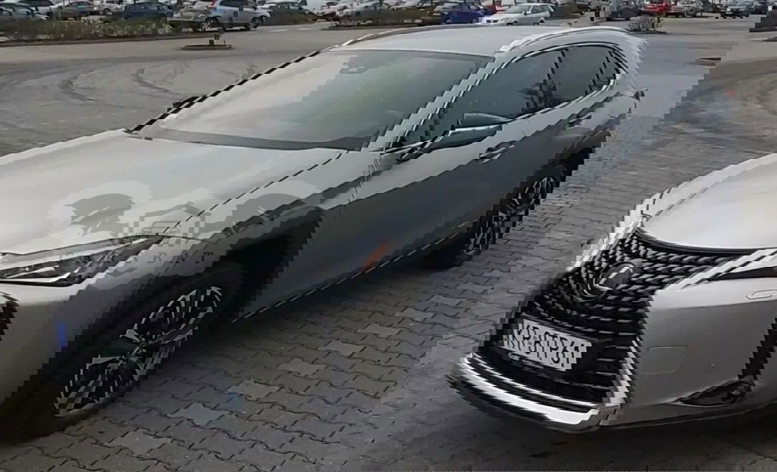 Lexus UX 2020
