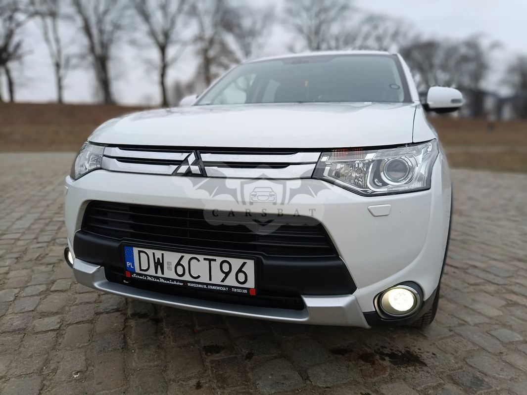 Mitsubishi Outlander III 2.2 DID Intense + 2014