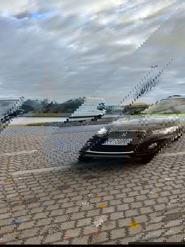 Mitsubishi Outlander II 2.2 DI-D 4WD Instyle 2012