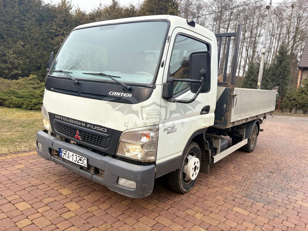 Mitsubishi Fuso Canter 2011