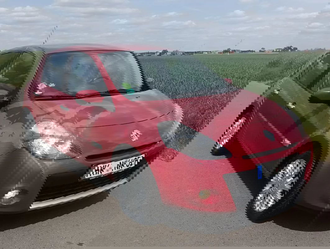 Renault Clio III 1.2 16V 75 Dynamique 2011