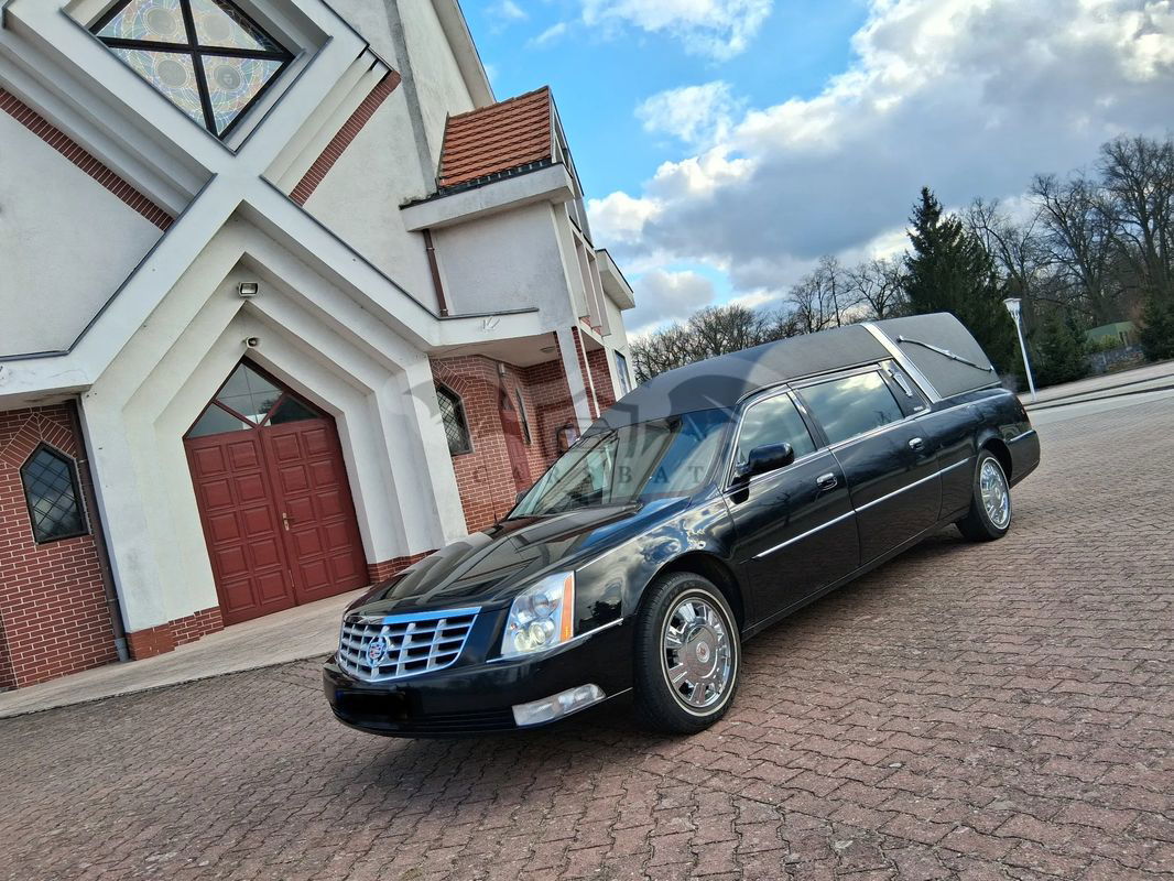 Cadillac DTS 2011