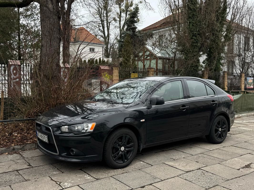 Mitsubishi Lancer IX 1.8 Invite 2010