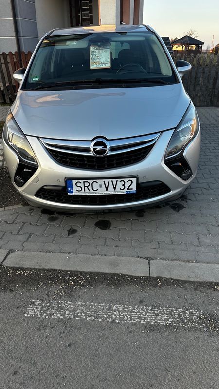 Opel Zafira C 2016