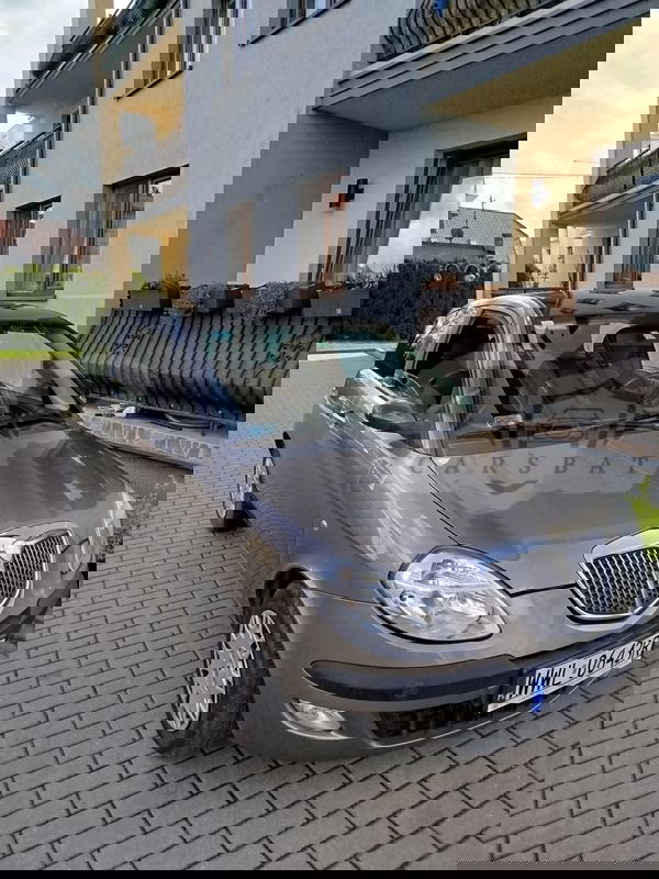 Lancia Ypsilon 1.2 16v Class 2006