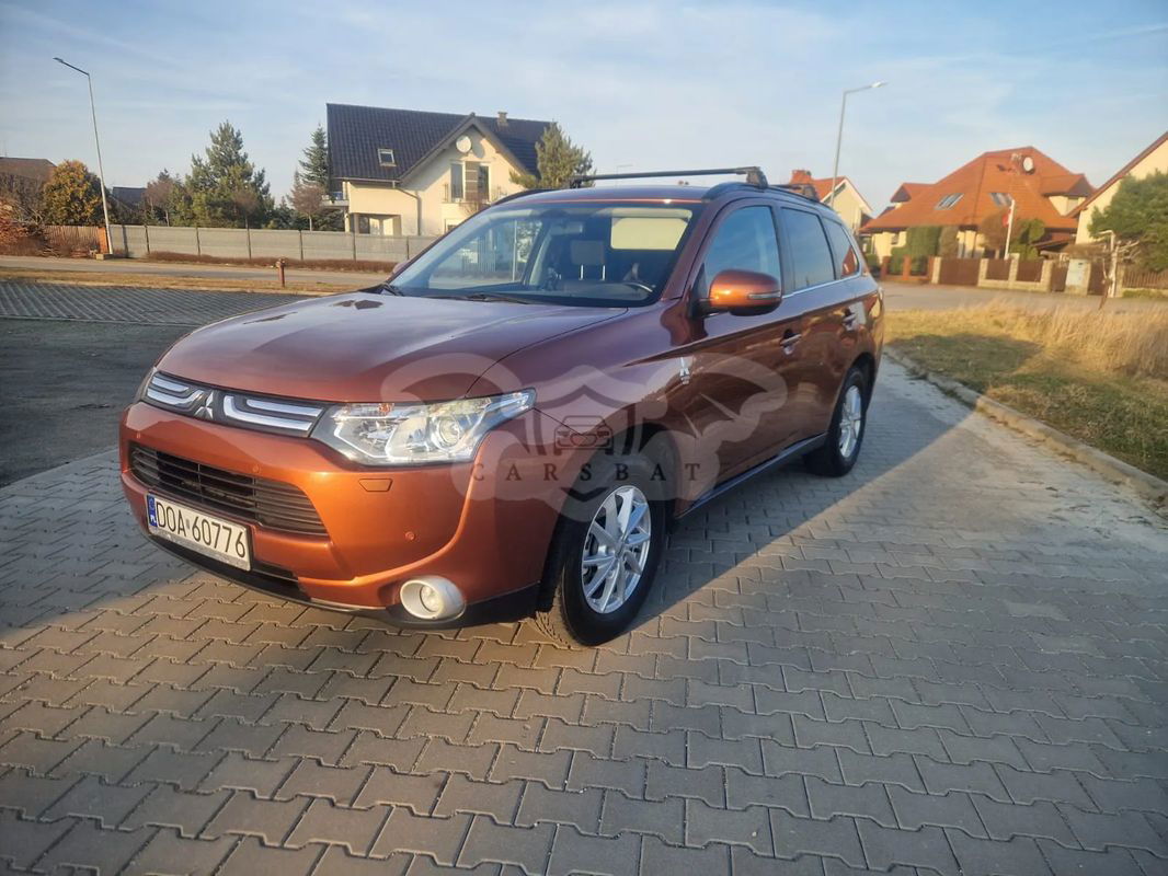 Mitsubishi Outlander III 2.0 Intense 2012