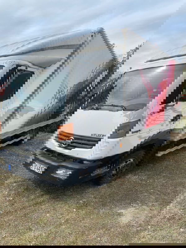 Nissan Atleon 2010