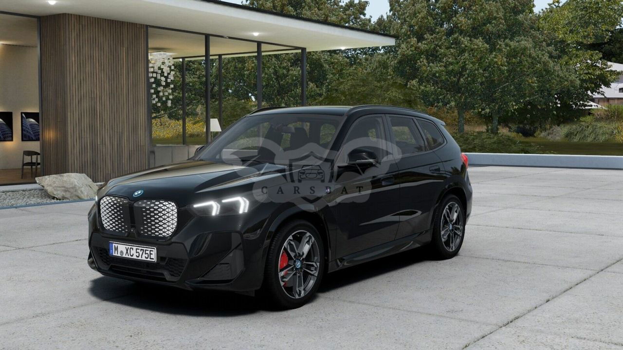 BMW iX1 2025