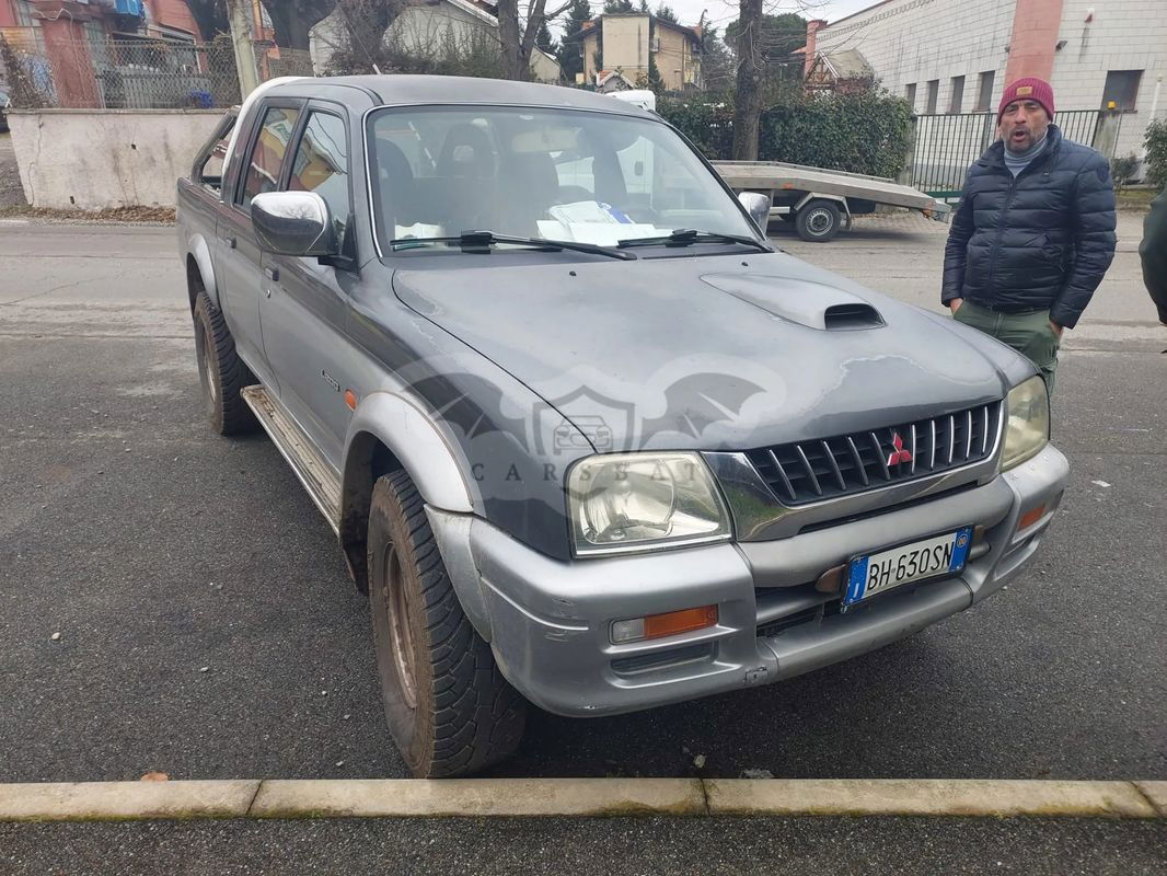 Mitsubishi L200 2.5 TDI GLS 4WD DoubleCab 2000